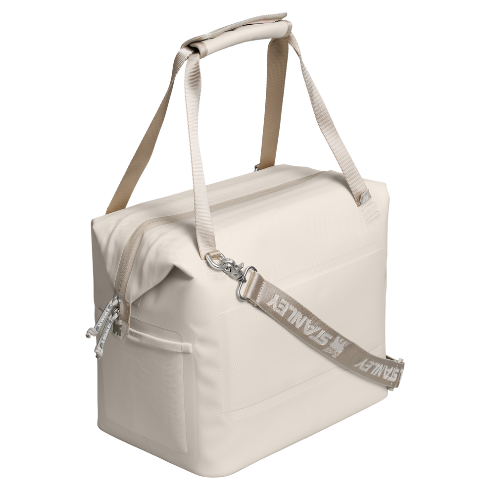 Stanley 1913 The All Day Julienne Midi Cooler 12 QT 11.3 L in Cream