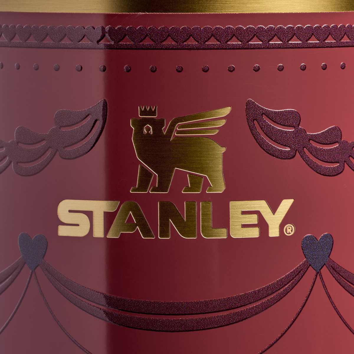 Stanley 1913 The Valentine’s Day Quencher H2.0  FlowState™ Tumbler | 20 OZ 0.59 L in Red Velvet Cake