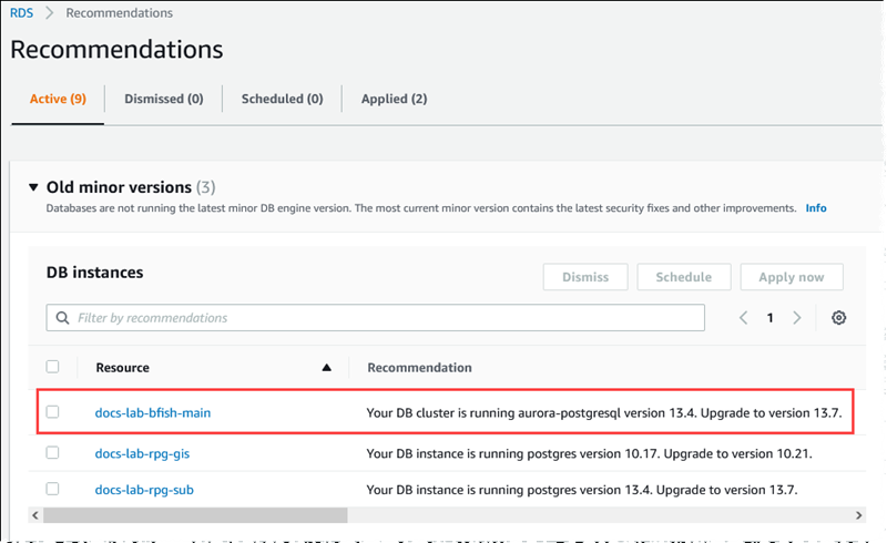 Aggiornamento della versione secondaria disponibile per un cluster di database Aurora PostgreSQL con Babelfish.