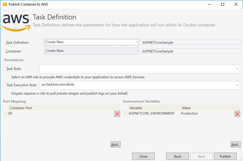 ASPNETCoreSample コンテナのデプロイ先の設定を示すタスク定義ページ AWS 。
