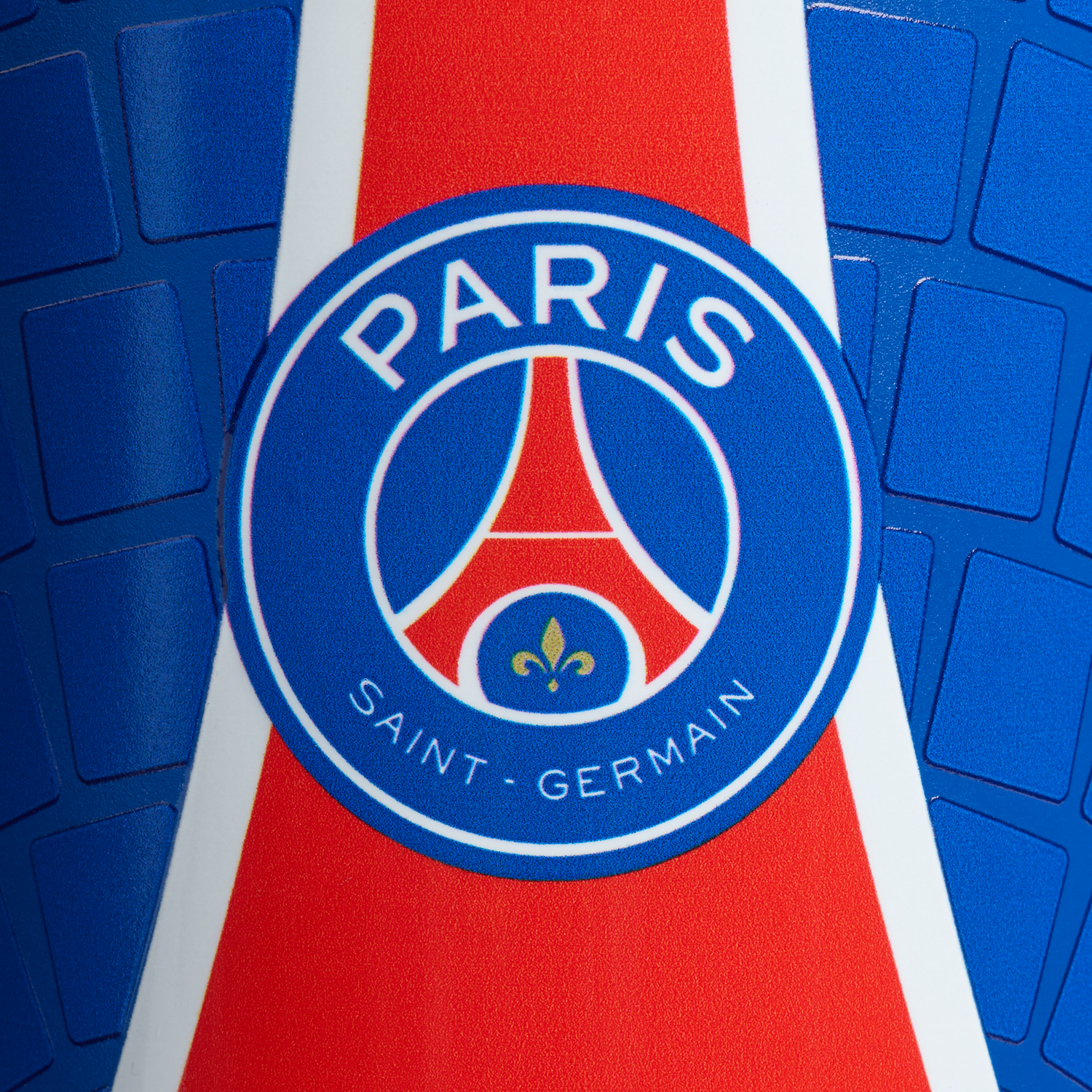 Stanley 1913 Stanley 1913 x Paris Saint-Germain Quencher® ProTour Flip Straw Tumbler 40 OZ in PSG Nouveau | View 4