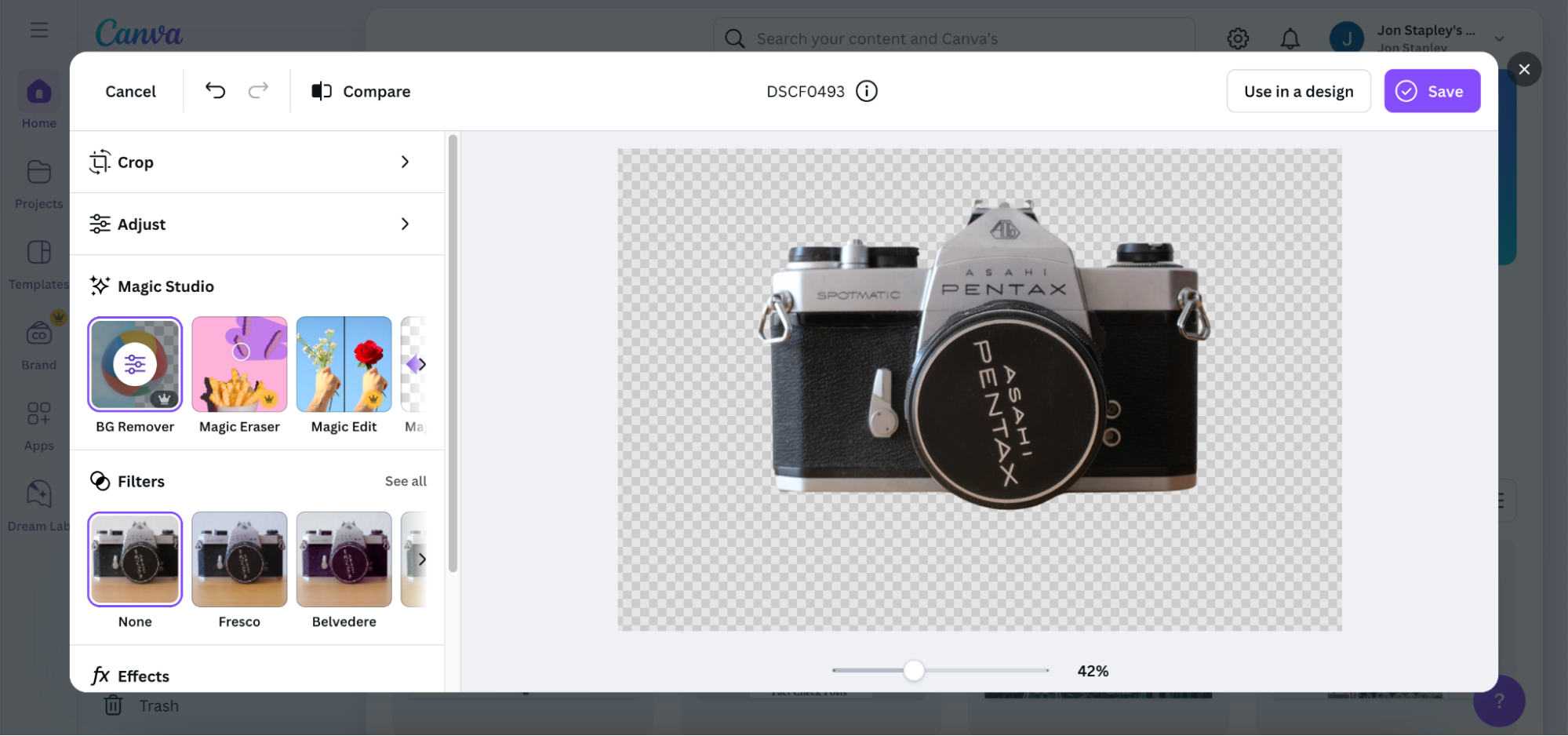 Canva’s one-click background removal UI, with a camera on the right side.